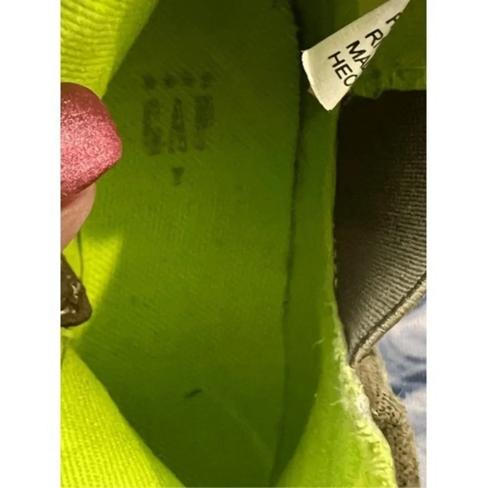 The GAP Chelsea Kidcore Olive Faux Suede High Top‎ Side Zip Boots 7 Blokecore